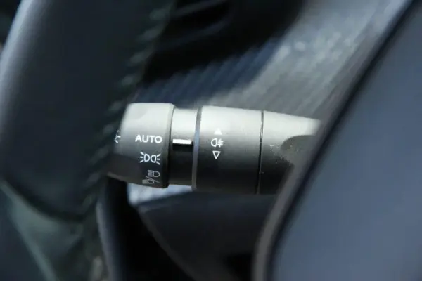 Peugeot 208 1.2 PureTech Active 6