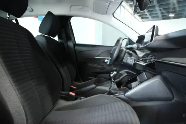 Peugeot 208 1.2 PureTech Active 17