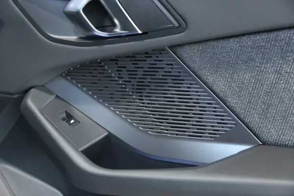 BMW M1 Outro 5