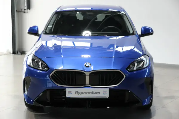 BMW M1 Outro 12