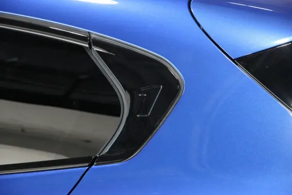 BMW M1 Outro 24