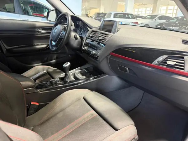 BMW 116 d EDynamics Line Sport 2