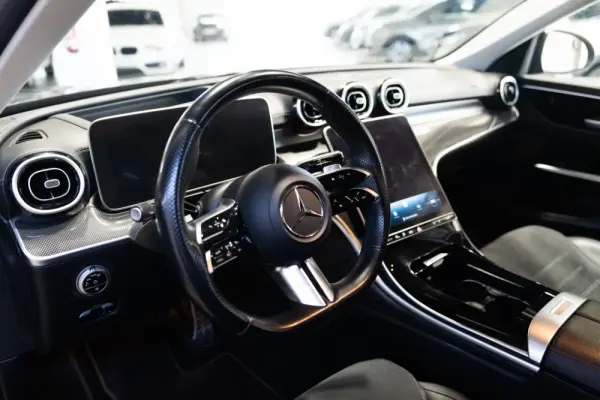Mercedes-Benz C 300 e T 9G-TRONIC AMG Line 2
