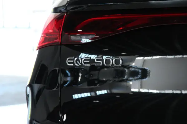 Mercedes-Benz EQE SUV 500 4Matic 36