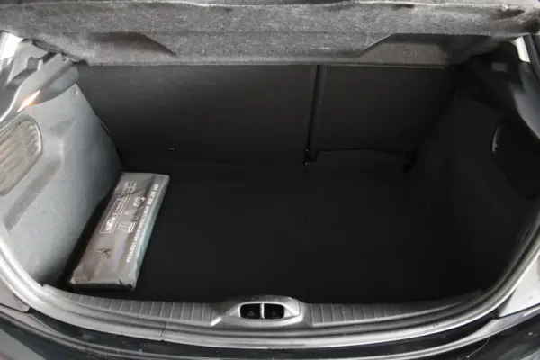 Peugeot 208 1.2 PureTech Style 15
