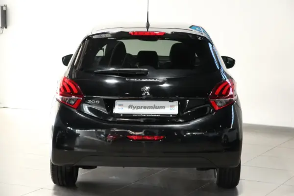 Peugeot 208 1.2 PureTech Style 19