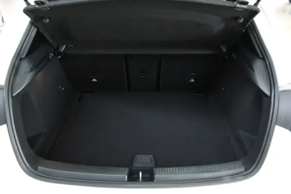 Mercedes-Benz A 180 d AMG Line Aut. 16