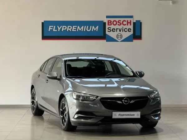 Opel Insignia Grand Sport 1.6 CDTi Business Edition 1