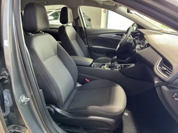 Opel Insignia Grand Sport 1.6 CDTi Business Edition 31