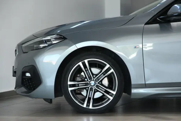 BMW 216 Gran Coupé d Pack Desportivo M 23