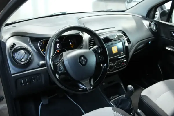 Renault Captur 0.9 TCE Exclusive 2