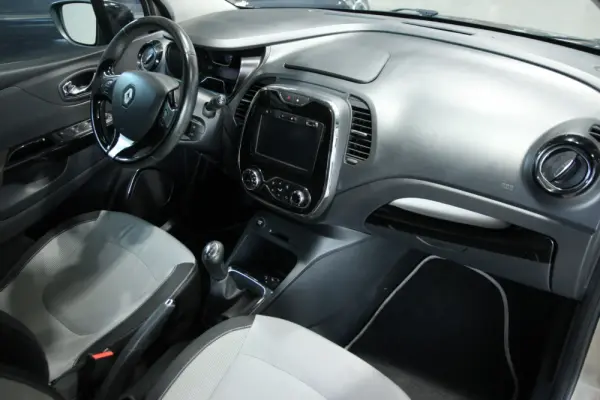 Renault Captur 0.9 TCE Exclusive 26
