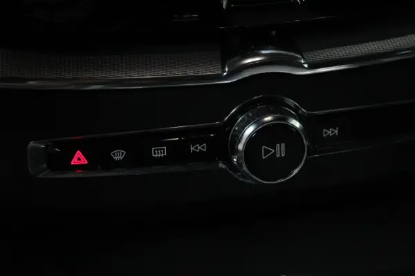 Volvo XC 60 2.0 B4 R-Design 9