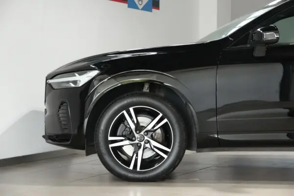 Volvo XC 60 2.0 B4 R-Design 26