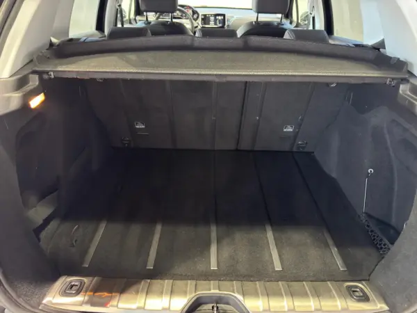 Peugeot 2008 1.2 PureTech Allure 22