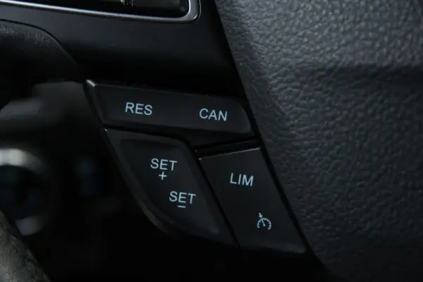 Ford Focus 1.0 EcoBoost Business 2
