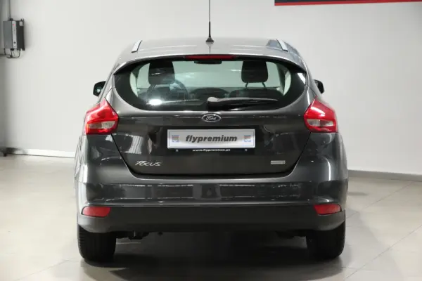 Ford Focus 1.0 EcoBoost Business 11