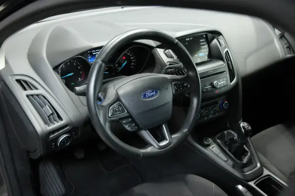 Ford Focus 1.0 EcoBoost Business 17