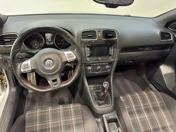 Volkswagen Golf Cabriolet GTI 30
