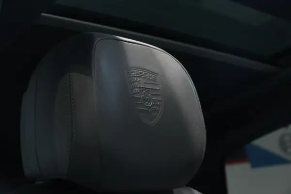 Porsche Cayenne E-Hybrid Platinum Edition 10