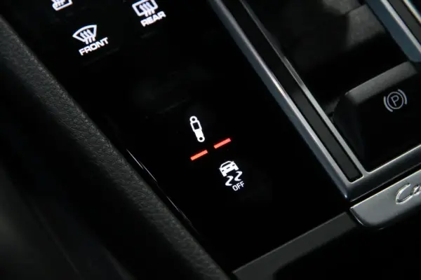 Porsche Cayenne E-Hybrid Platinum Edition 15