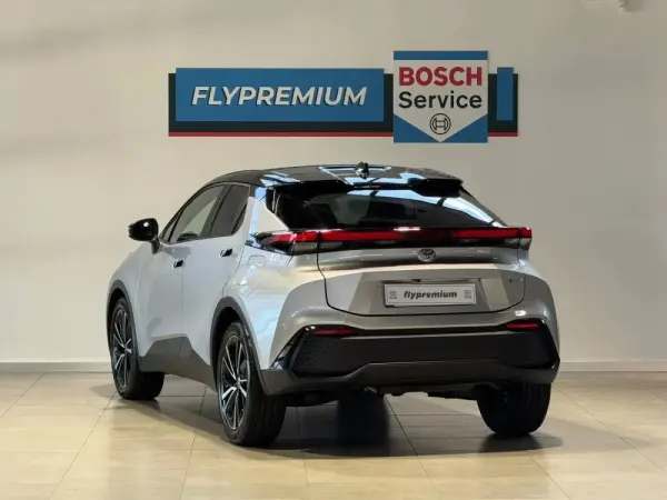 Toyota C-HR 1.8 Hybrid Square Collection 29
