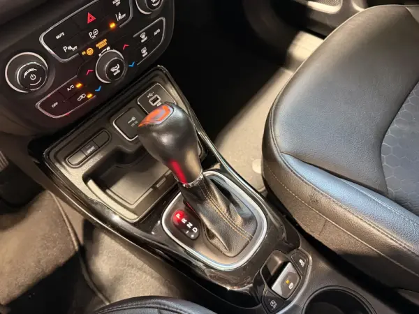 Jeep Compass 1.3 T Limited DCT 8