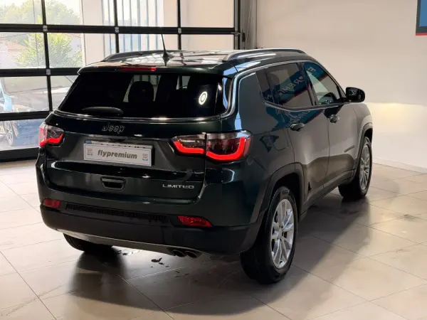 Jeep Compass 1.3 T Limited DCT 26