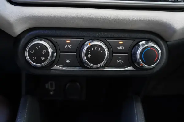 Nissan Micra 1.0 IG-T Kiiro 9