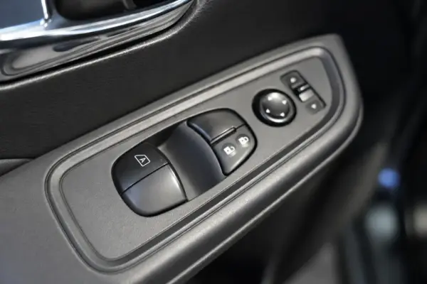 Nissan Micra 1.0 IG-T Kiiro 10