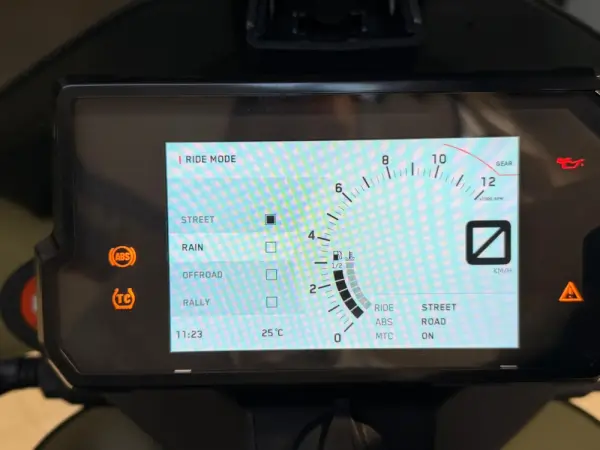 KTM 790 Adventure Outro 3