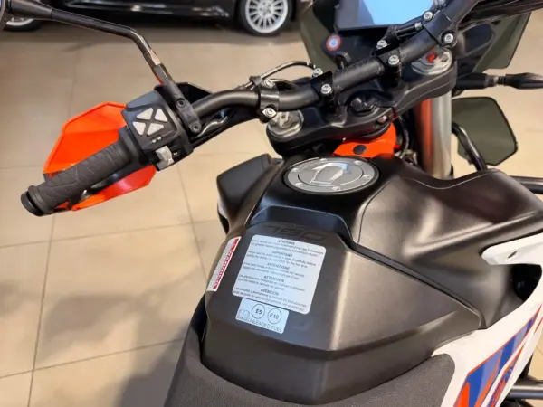 KTM 790 Adventure Outro 15
