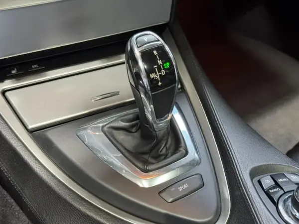 BMW 630 i Aut. 19