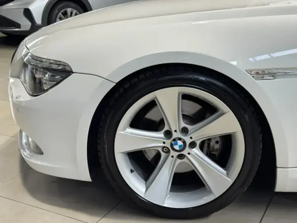 BMW 630 i Aut. 26