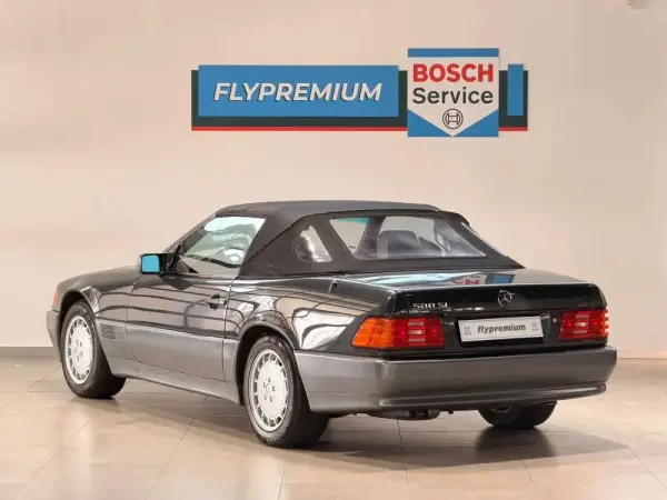 Mercedes-Benz SL 500 Standard 32