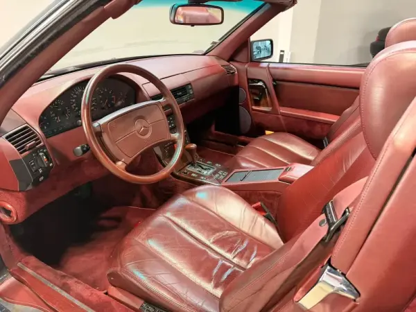 Mercedes-Benz SL 500 Standard 37