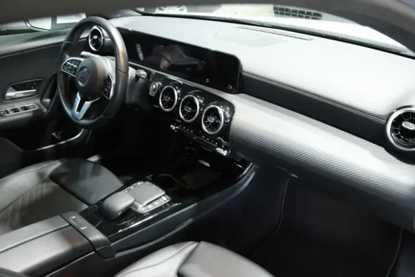 Mercedes-Benz A 250 e Style Plus 3