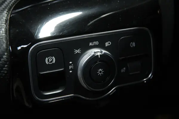 Mercedes-Benz A 250 e Style Plus 6