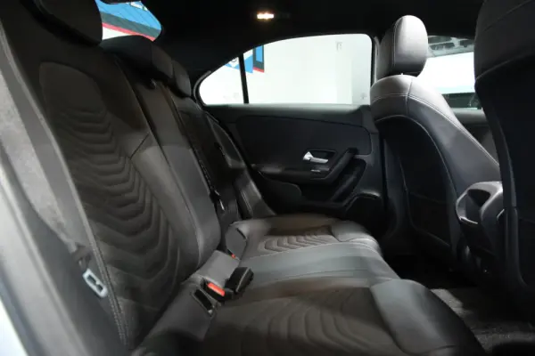 Mercedes-Benz A 250 e Style Plus 16