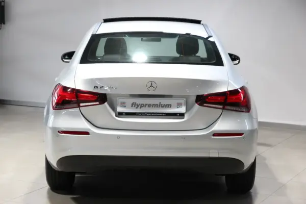 Mercedes-Benz A 250 e Style Plus 19