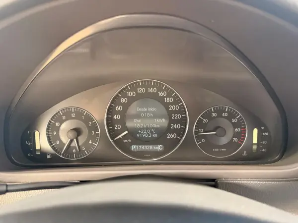 Mercedes-Benz CLK 200 K Avantgarde Aut. 9