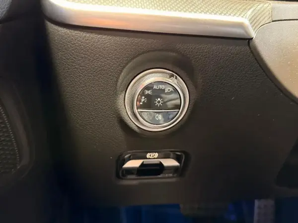 Mercedes-Benz C 300 d AMG Line 27