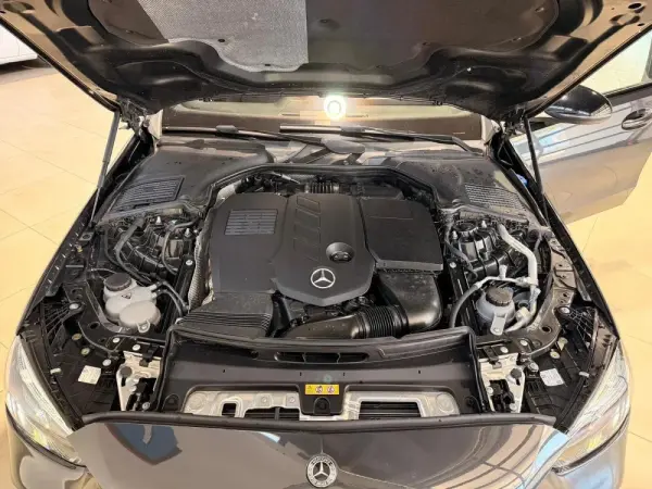 Mercedes-Benz C 300 d AMG Line 32