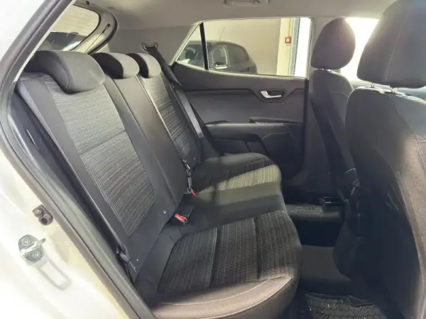 Kia Stonic 1.0 T-GDI Active 7DCT 22