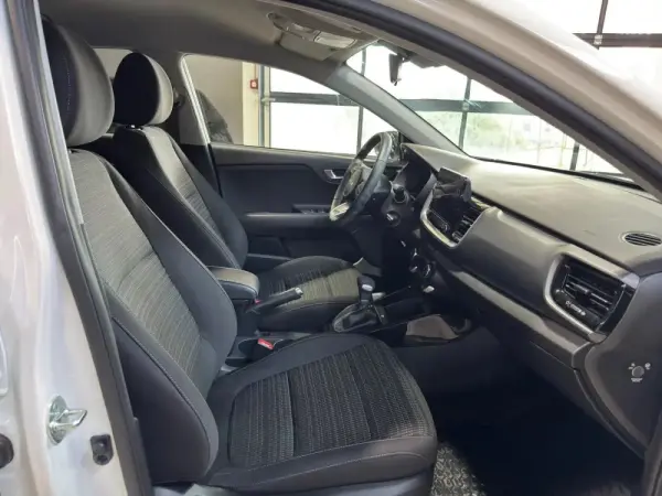 Kia Stonic 1.0 T-GDI Active 7DCT 23