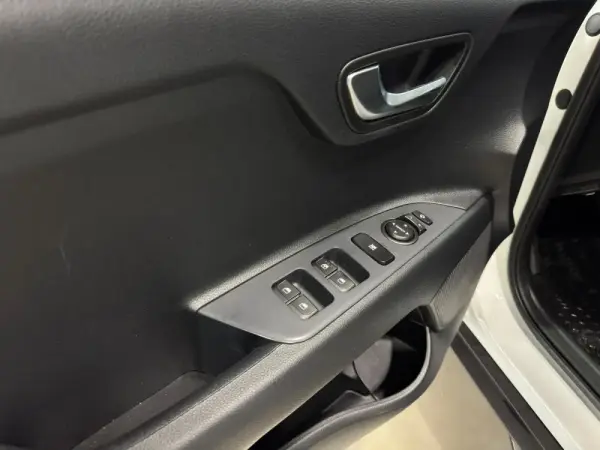 Kia Stonic 1.0 T-GDI Active 7DCT 32