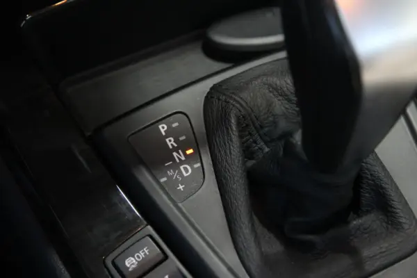 BMW Z4 23 i Auto 10