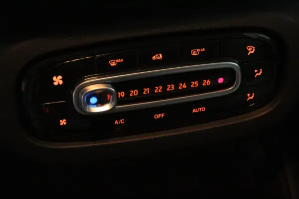 Smart ForTwo Coupé EQ passion 5