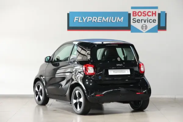 Smart ForTwo Coupé EQ passion 11