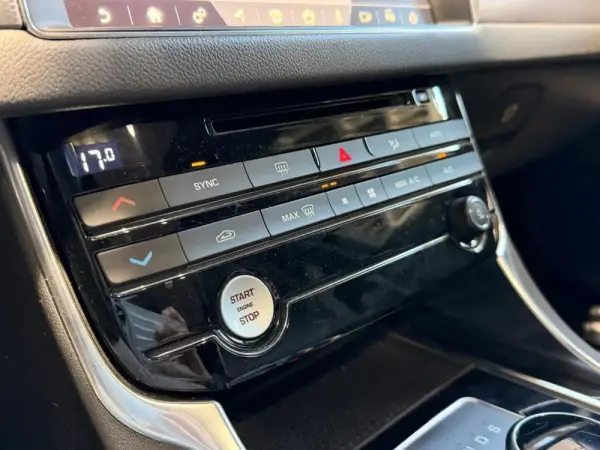 Jaguar XF Sportbrake 2.0 D R-Sport Aut. 3